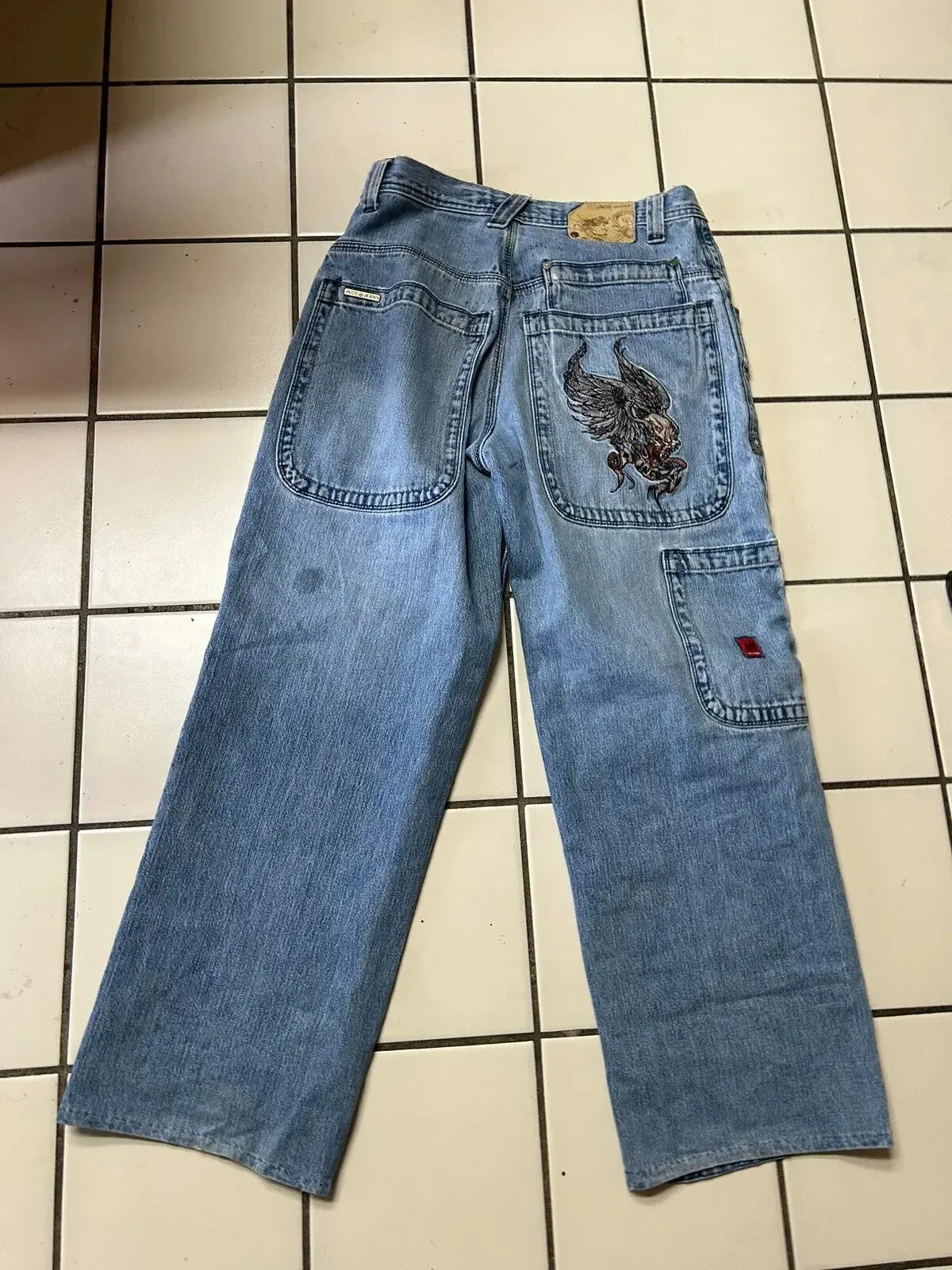 Jeans para hombres Y2K Jeans góticos Hombres American Hip-hop Retro Bordado Destruye Pantalones rectos Casualmente sueltos Viejos pantalones de pierna ancha Ropa de calle 231214