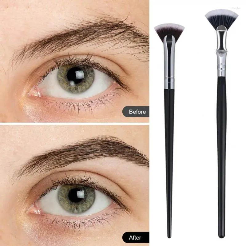 Makeup Brushes 2st Fan-formad ögonfransborste mjuk ingen utgjutning Professionell skönhet Mascara Highlighter Pulver SMUDDE TOOL TOOL