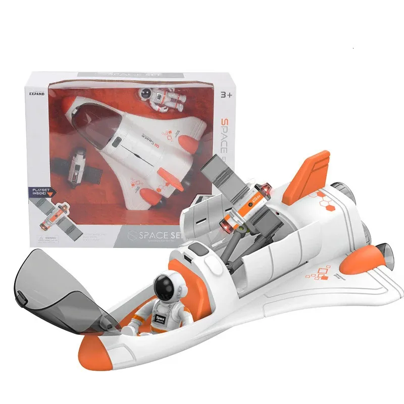 Electric RC Car Acousto Optic Spray Space Rocket Toy Spaceship Astronaut Shuttle Station Aviation Model Education Toys Kids Gift 231215