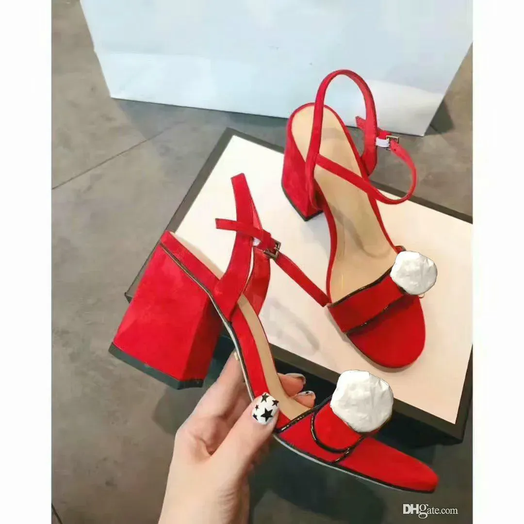 Classic Sandals Lady Summer 2024 Designer G Sandals Metal Buckle
