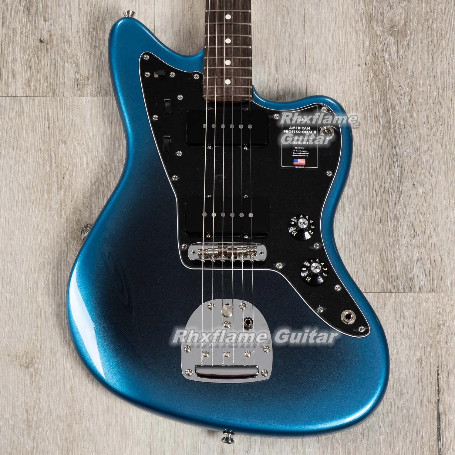 Nouveau professionnel II Jazzmaster bleu foncé guitare électrique finition Sain cou touche en palissandre Dot incrustation micros à bobine unique