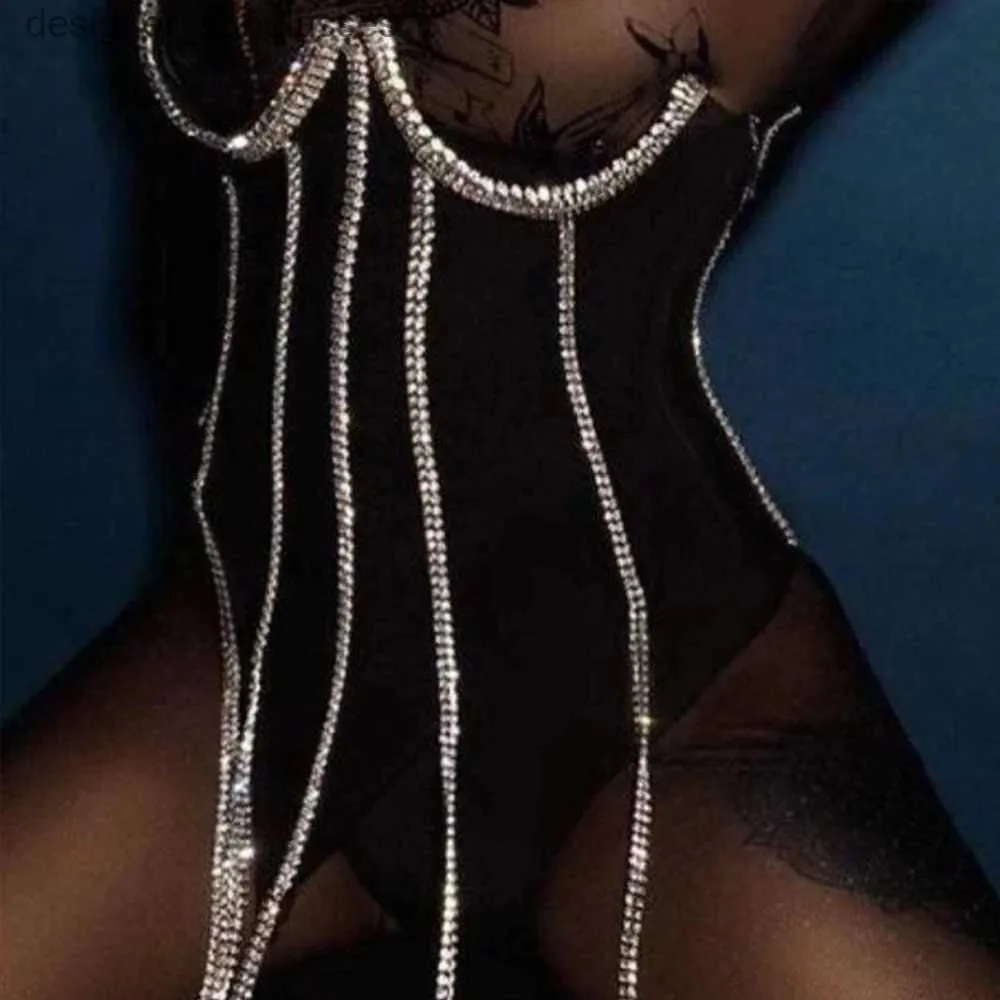Andra modetillbehör Glaming Sexig Rhinestone Bröstfäste smycken Tassel Bröstkedja Rave Bra Bikini Top Semicircle Underwear Chain Model Bar Beachl231215