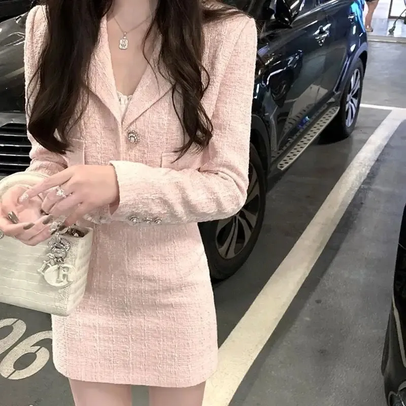 Zweiteiliges Kleid, koreanische Kerb-Tweed-Jacke, rosa Blazer, Mini-Plaid-Rock, zweiteilige Sets für Damen, Outfits, Herbst-Winter-Kleidung, Anzüge 231215
