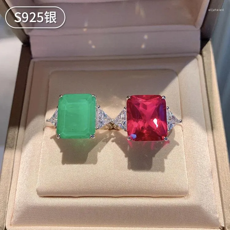 Cluster Anneaux Classic 12 Mmm Lab Créé Square Emerald Ruby Anneau pour les femmes 925 Bijoux de luxe en argent sterling Cadeau d'anniversaire