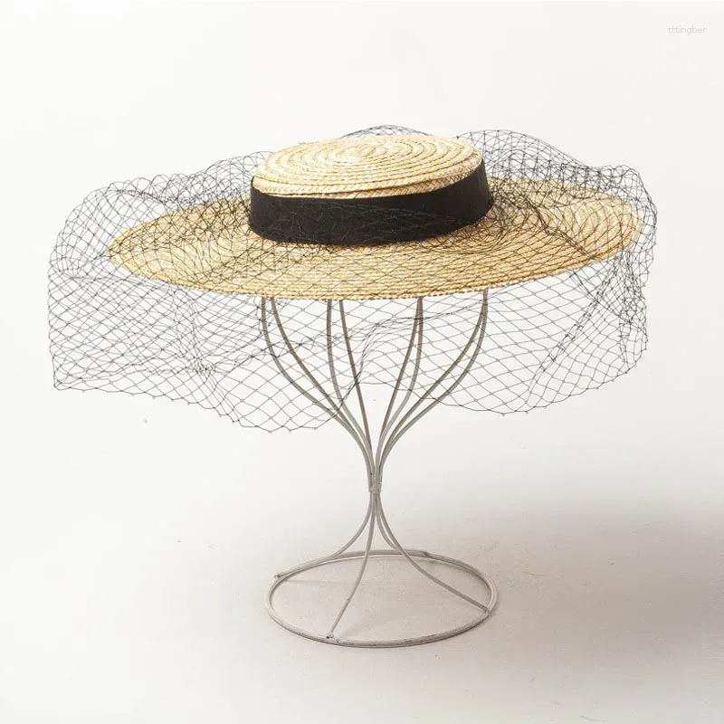 Chapeau de paille pour femmes de hauteur courte, avec rubans noirs, Mini haut, Clips pour couvre-chef, fabrication artisanale, bandeaux de chapellerie fascinants