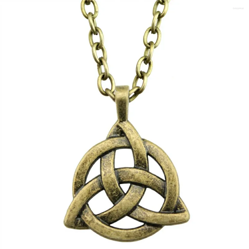 Collane con ciondolo 1 pezzo 35x27mm Triquetra Simbolo Collana con ciondoli per donne Fornitore di gocce Pendenti Regalo femminile