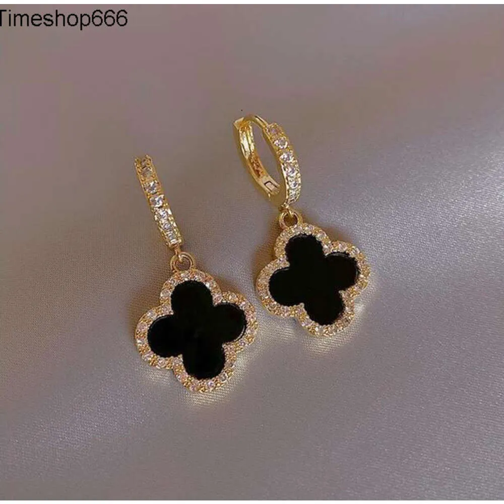 Designer Earrings Four-leaf Clover Earring for Women Senior Classic Small Fragrant Wind Earrings New Clover Ear Ring 18k Gold Light Luxury Flash Mens Earloop254