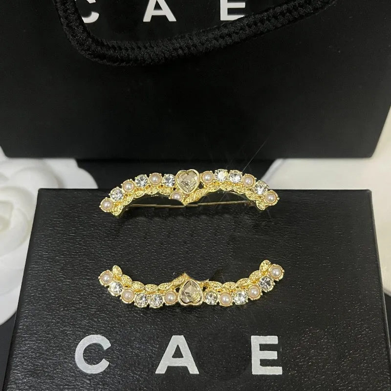 Banhado a ouro cristal broches de luxo para mulheres homens broche de alta qualidade aniversários casamentos designer jóias roupas pinos logotipo da marca original clássico presente broches