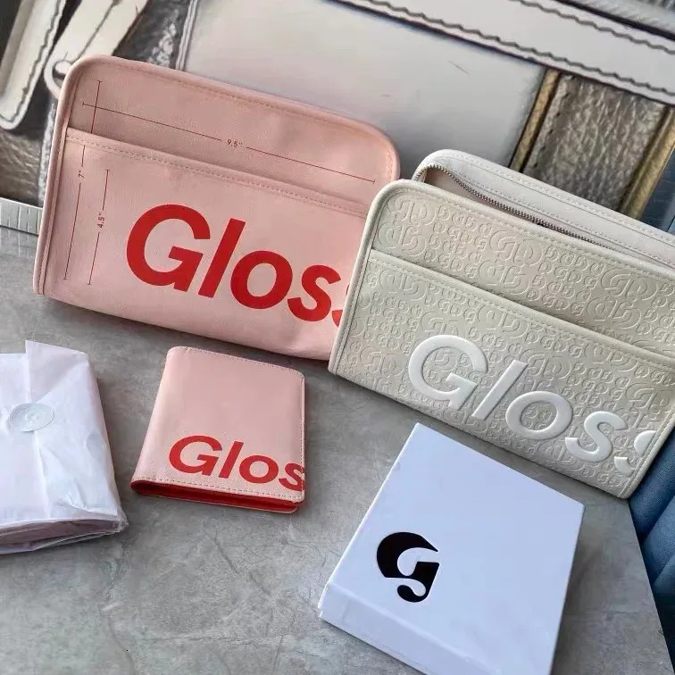 Large Cosmetic Bag Organizer Travel Makeup Bag, Toiletry Case, Beauty  Essentials Storage with Keychain Attachment Portable Stylish