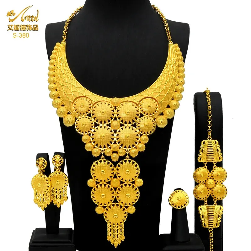 Girocolli ANIID Dubai Big Luxury 4 pezzi Set di collane di gioielli color oro africano per le donne Set di gioielli da sposa di tendenza Regali 231215