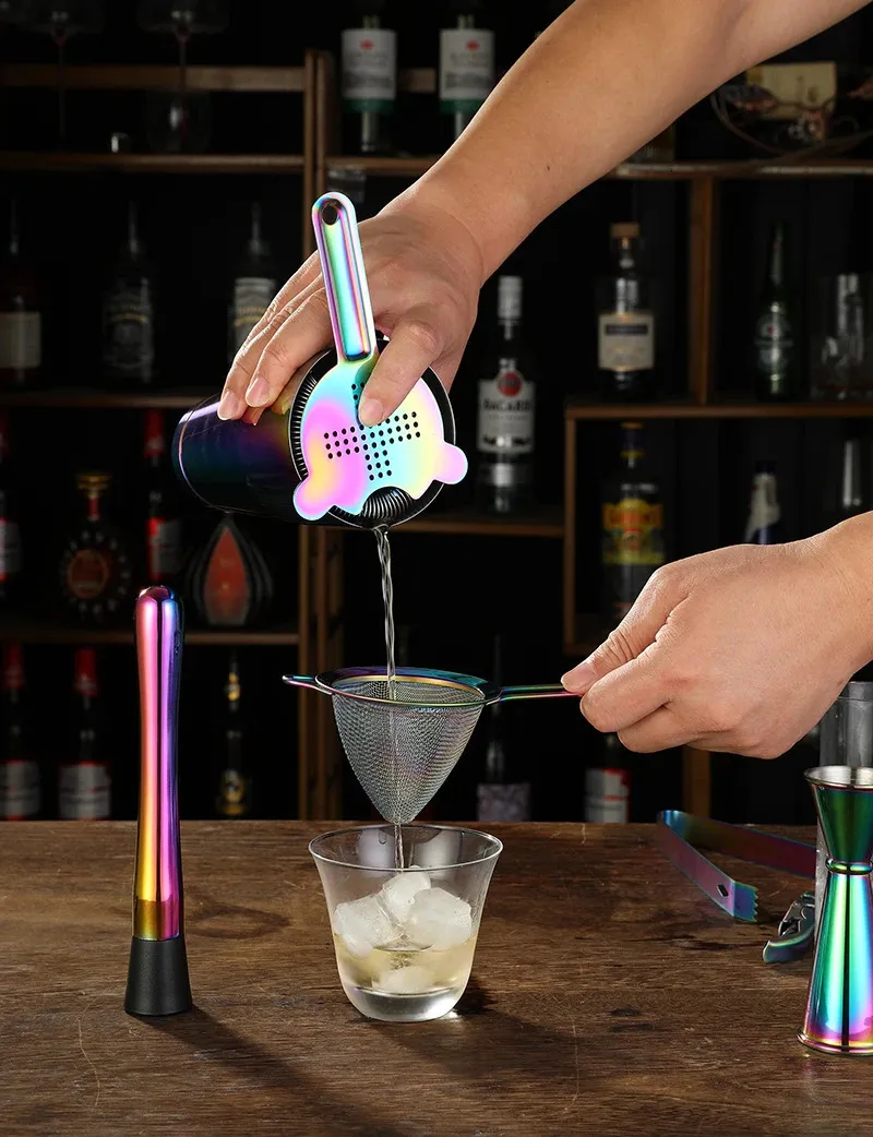 カクテルシェーカーセット ミキサーキット ドリンク バーテンダー ミキシングツール 11個 家庭用ステンレススチールバー (シルバー)並行輸入 カクテルシェーカー、カクテルシェーカーセットバーテンダーキット