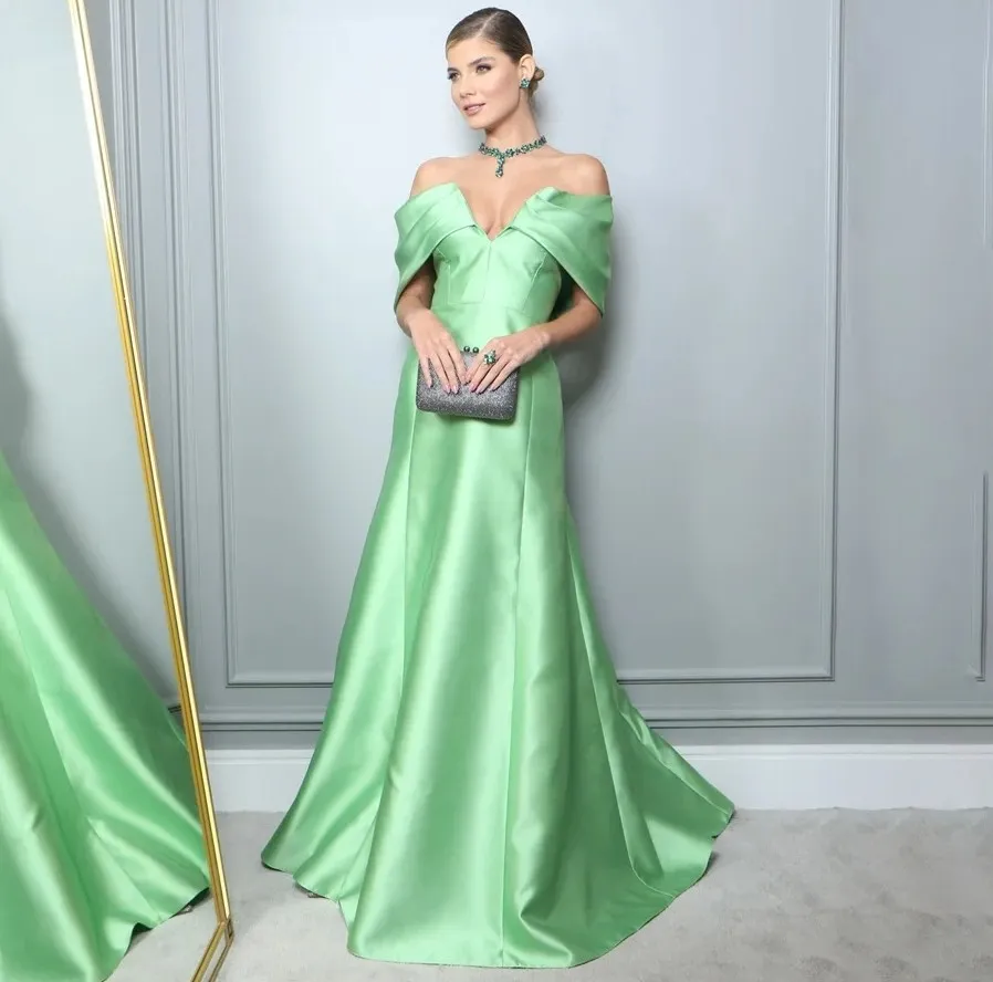 2024 Elegant Mint Green Evening Party Dress Off the Shoulder Peat A Line Satin Prom Birthday Gown Celebrity Dresses Robe de Soiree