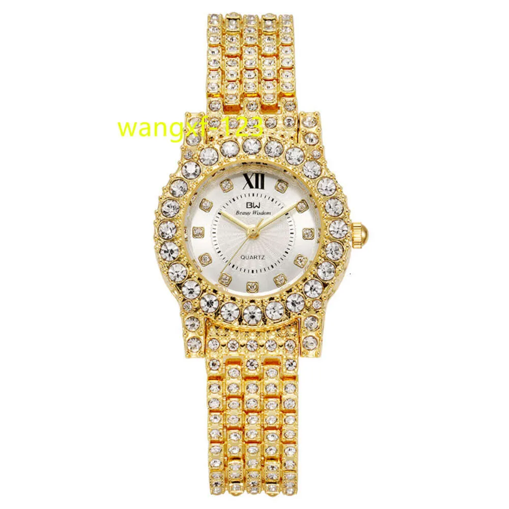 2023 Customized Mens Women 18K Gold Plated Luxury Hip Hop Cuban Diamond Simulants Iced Out Moissanite Watch