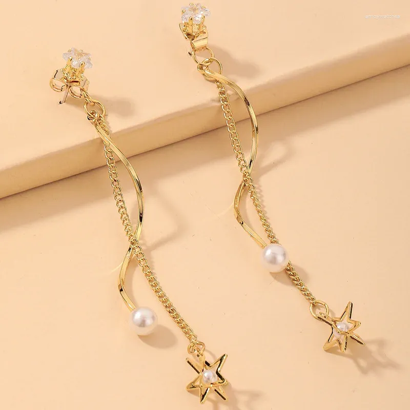 Dangle Earringsヨーロッパとアメリカの女性のメタリックジルコンパールスターTassel Special Interest