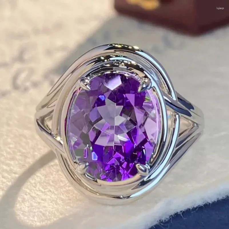 Anelli a grappolo Design alla moda Cristalli viola Anello di fidanzamento con zirconi per le donne Gioielleria raffinata da sposa in argento sterling 925 di lusso