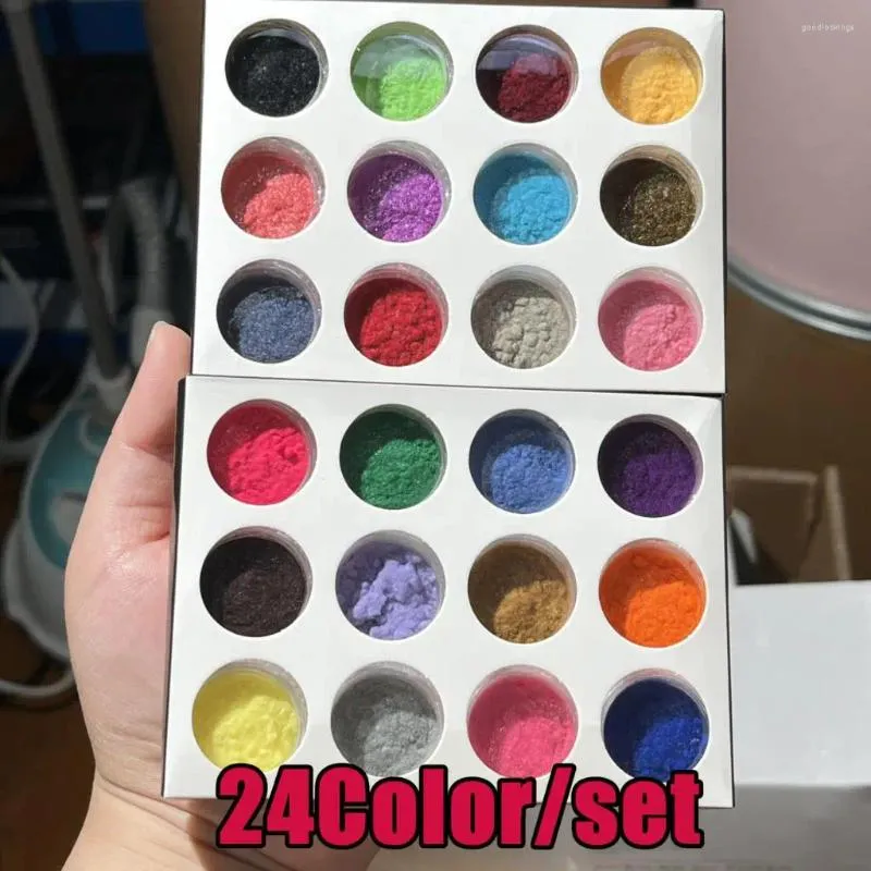 Paznokcie brokat 24 colors gromadzący aksamitne proszek 0,6-0,8 mm Zestaw Zimowy Boże Narodzenie Manicure