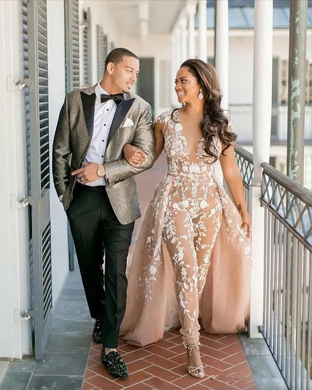 jumpsuit wedding dress Pandora 18680  Veni Infantino its perfect for hotel Custom-made White Lace Applique Champagne