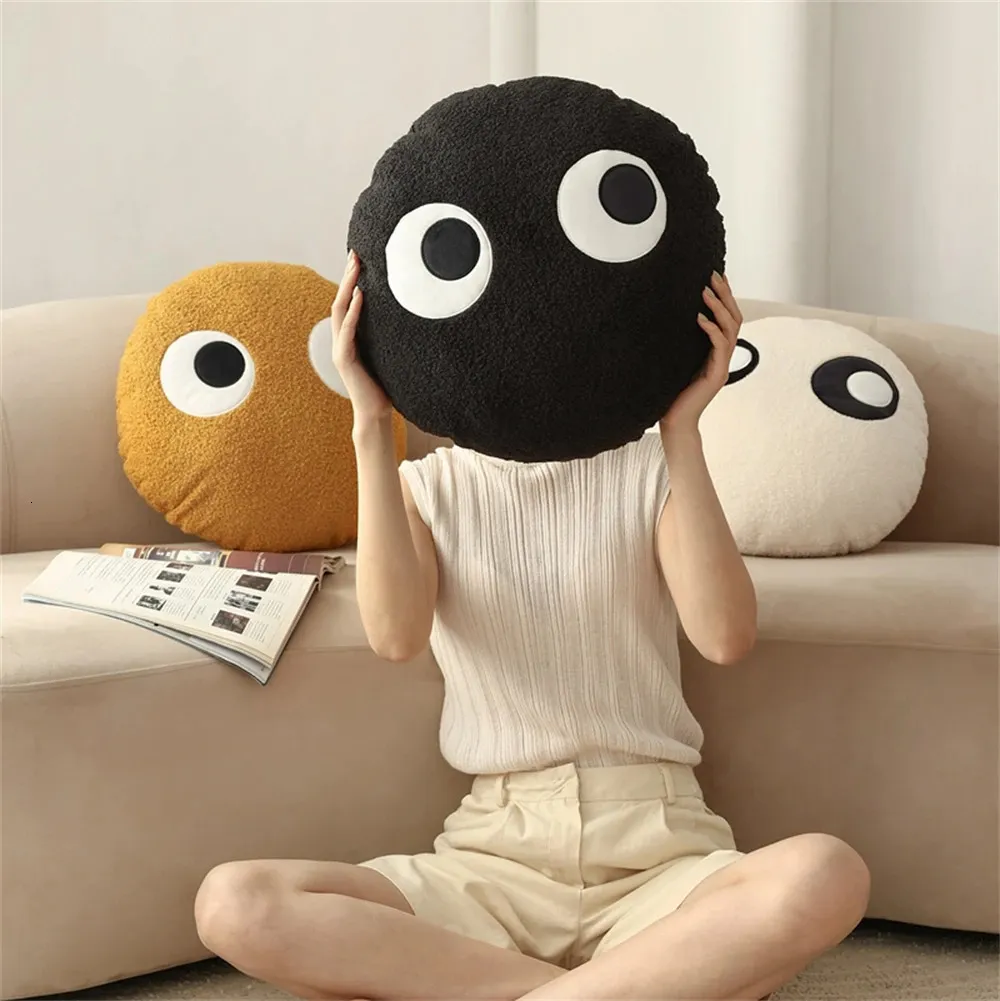 Cushion/Decorative Pillow Nordic Ball Shaped Plush Wool Cushion Living Room Decor Big Eyes Throw Pillow Home Pillows for Sofa Creative Rest Waist Pillow 231216