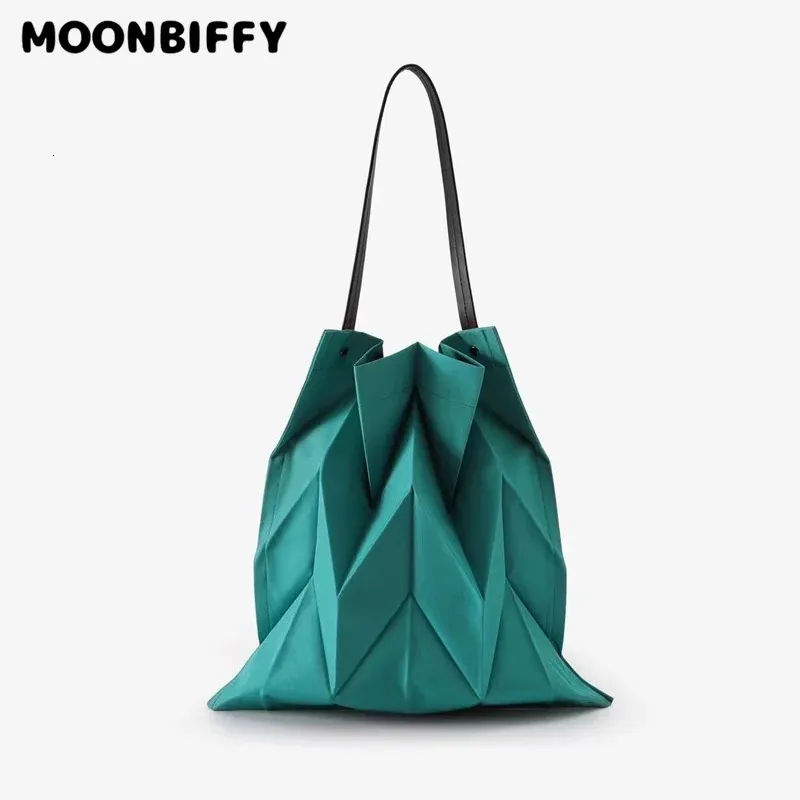Sacos de compras moda feminina geométrica plissada sacos estilo coreano lona grande capacidade bolsa de ombro senhoras sacola de compras feminina bolsa 231216