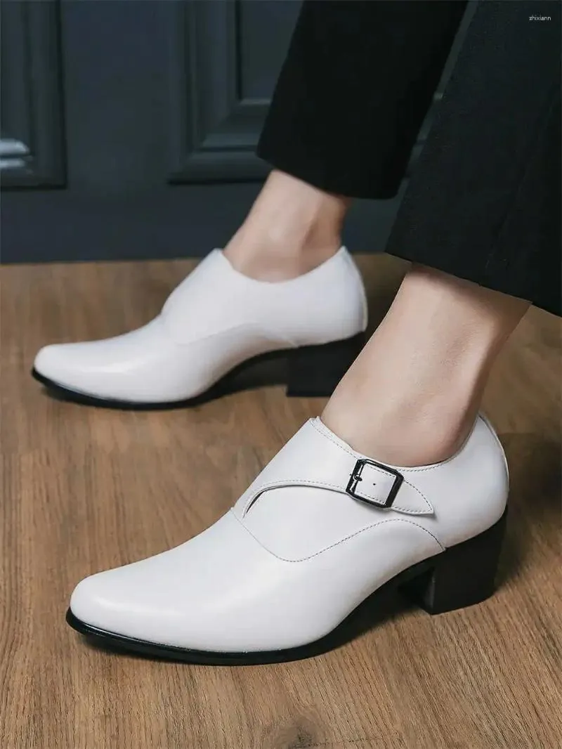 Sapatos de vestido primavera salto alto qualidade esportes casamento noiva botas homens tênis loafer'lar especiais largo ajuste trnis