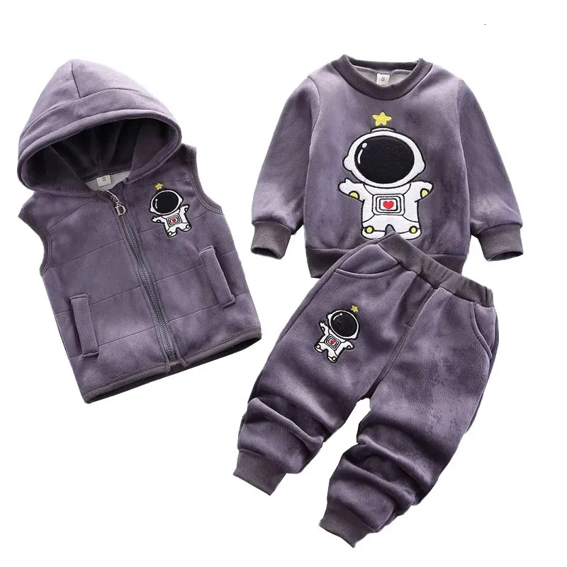 Kläder sätter baby pojkar kläder höst vinter tjock fleece astronaut huva västrockbyxor 3 st för barn avslappnade kläder flickor varm kostym 231215