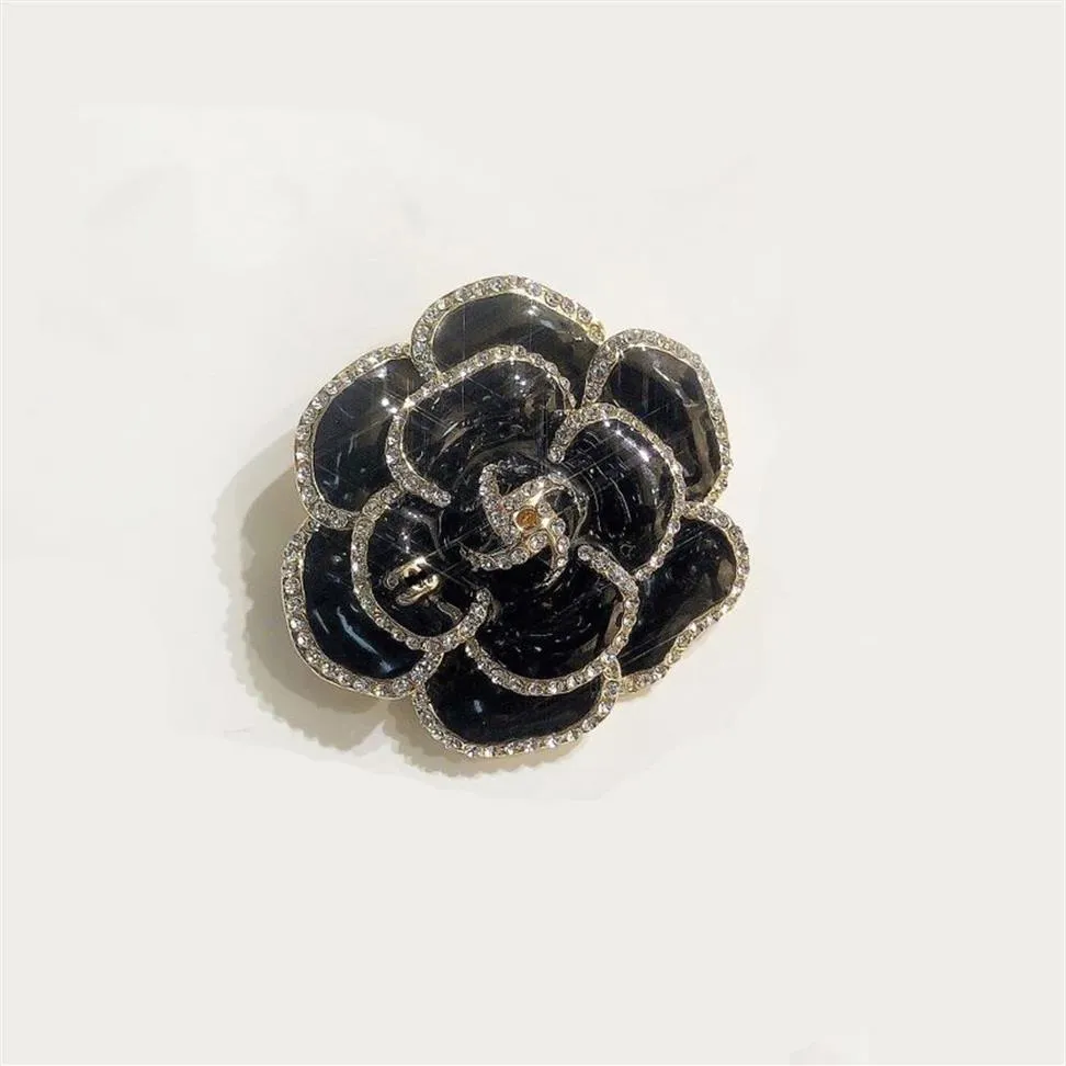 18k vergulde broches pins luxe merkontwerpers zwarte camelia bloemenprint cirkel mode dames roestvrijstalen broches wed3199