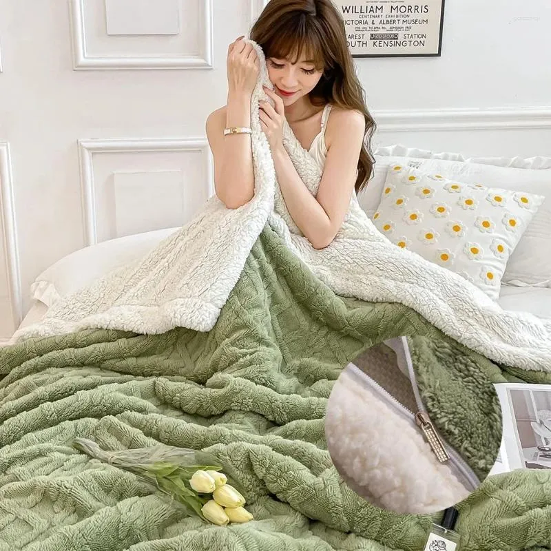 Blankets Promotion Super Thick Warm Blanket For Bed Artificial Lamb Cashmere Soft Quilt Zipper Cover Comfortable Comforter ??