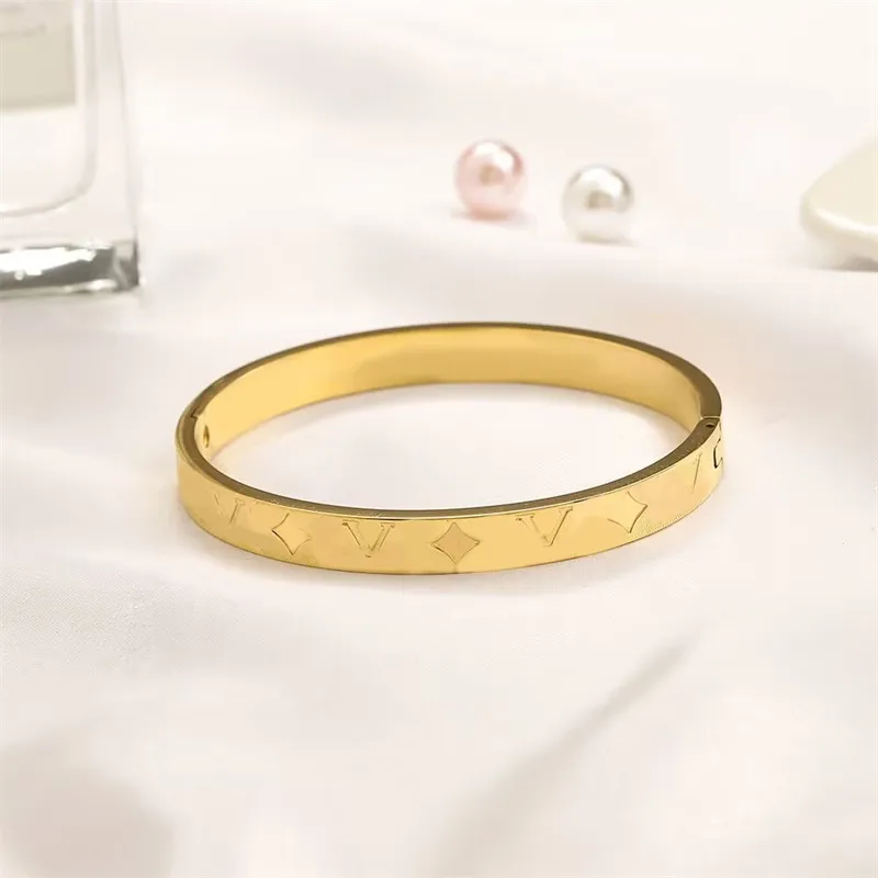 Fashion luxury bracelet designer for women charm bracelet open bangle crystal pulsera classic letter plated gold bracelet homme fine jewelry daily zl090