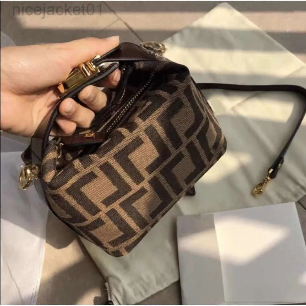 24ss designer saco novo ff lancheira saco vintag luz luxo versátil meio antigo saco velho flor portátil bolsa de ombro crossbody bolsa feminina