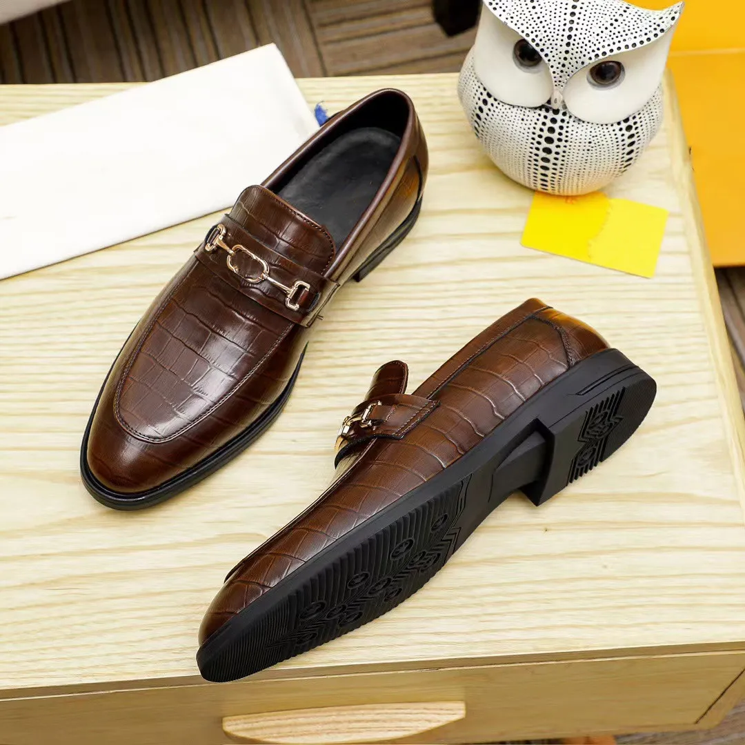 Designer Men Driver Shoes Moccasin Loafers Man Hockenheim Dress Shoes Casual Shoes Monte Carlo Mules Square Buckle Sneakers Storlek 39-46 06