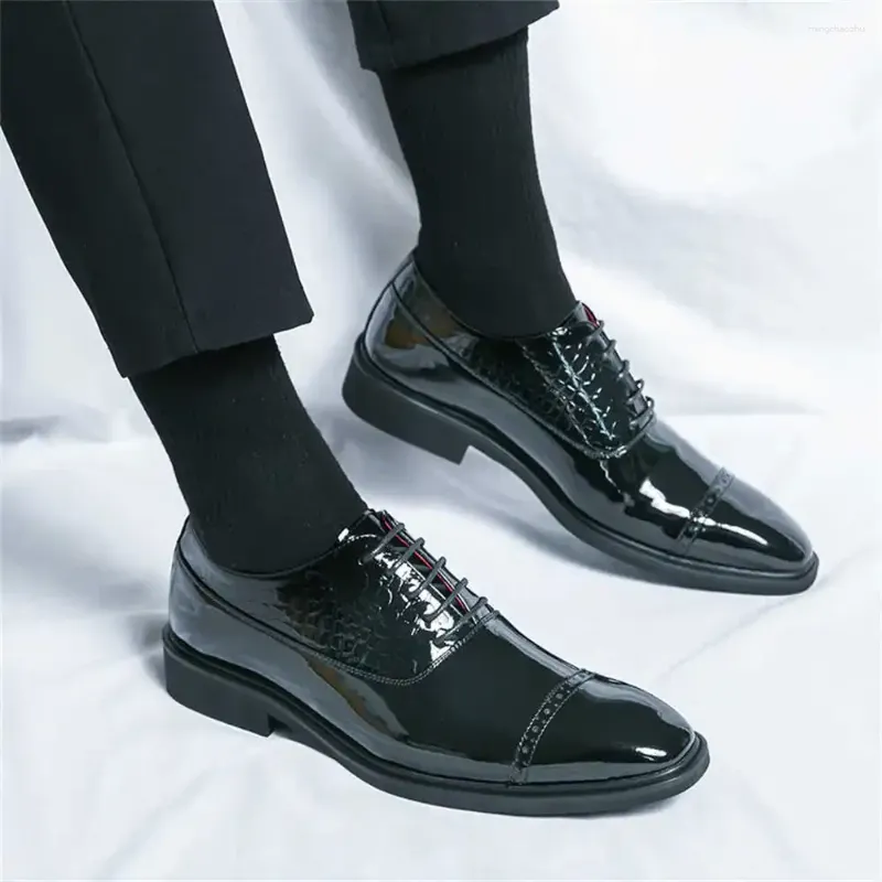 Scarpe eleganti Matrimonio Legato Uomo elegante Cerimonia Gentiluomo Spettacoli per uomo Sneakers Sport Regali Idea Loffers Chassure Street