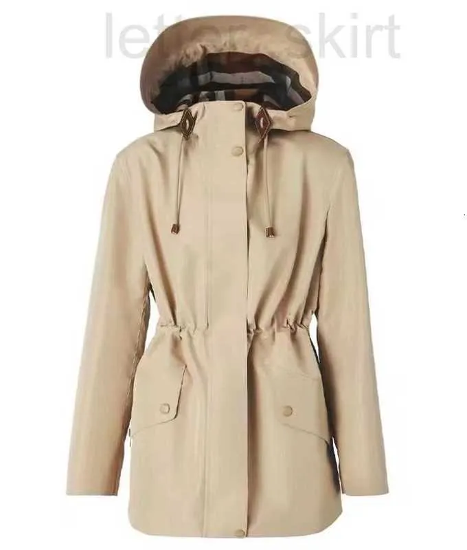 Damen-Trenchcoats Designer-Shop-Boutique Frühherbst neues einreihiges Design strahlt einen schlankmachenden und funktionellen Baumwoll-Trenchcoat mit Kapuze XSYT aus