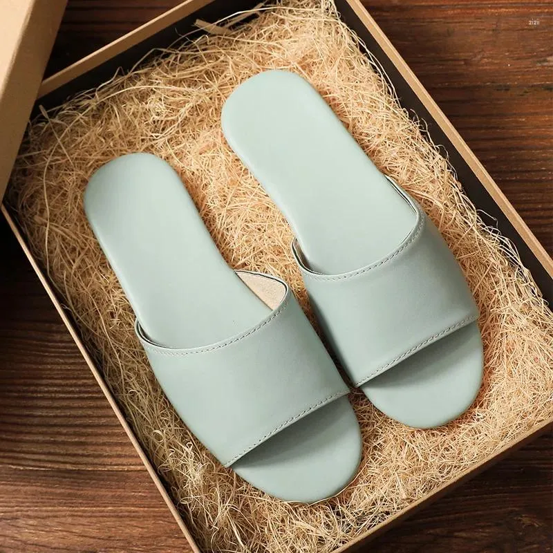 Chinelos Japão Estilo Mulheres Verão Interior Casa Anti-Slip Mute Couro Casa Sapatos para Homens Salão de Beleza Casual