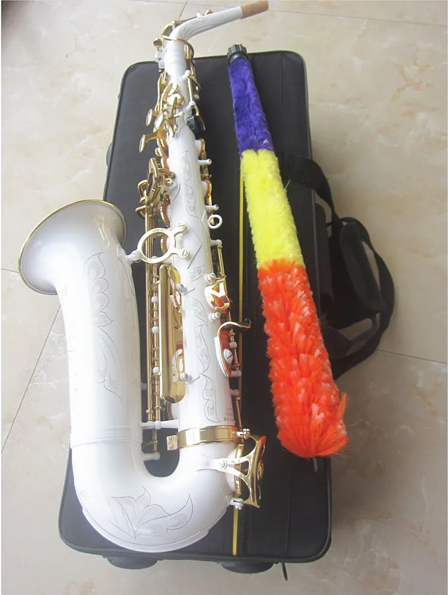 Alto Saxophone E-Flat Brass Body Gold Lacquer with Hard Case Professional Level from Dhgate Alto Saxophone - price 252.27 Alto Saxophone E-Flat Brass Body Gold Lacquer with Hard Case Professional Level from Dhgate Alto Saxophone - price 252.27