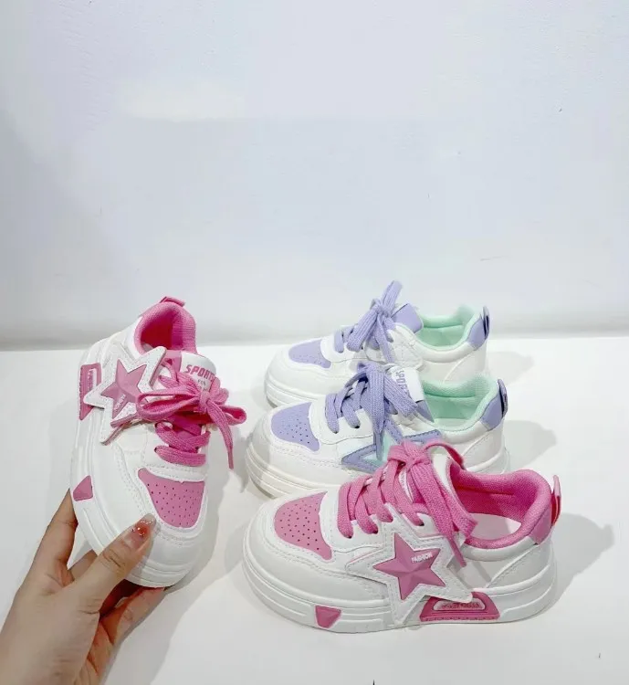 2024 Spring Girls Stars Sneakers Kids-Up Oddychane buty swobodne Dopamine Dzieci Niepoślizgowe miękkie dno deskorolowe buty Z6065