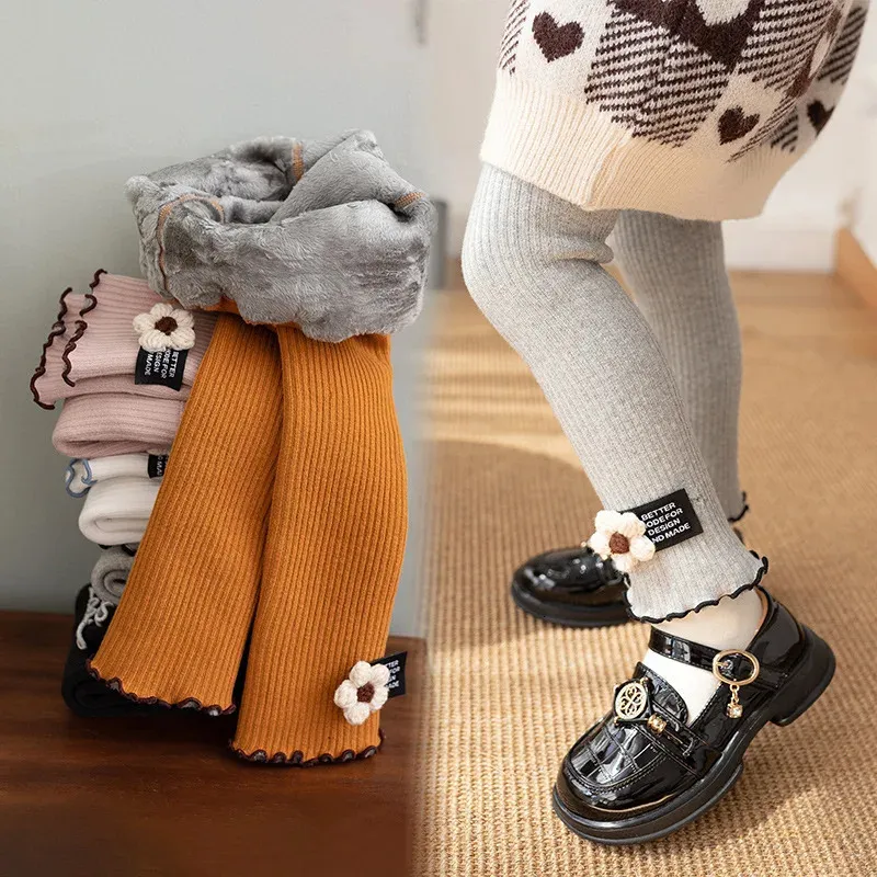 Pantalon Legging épaissi filles enfants hiver anti-boulochage laine hiver polaire bande verticale fleur chaud coton pantalon bébé Leggings 231215