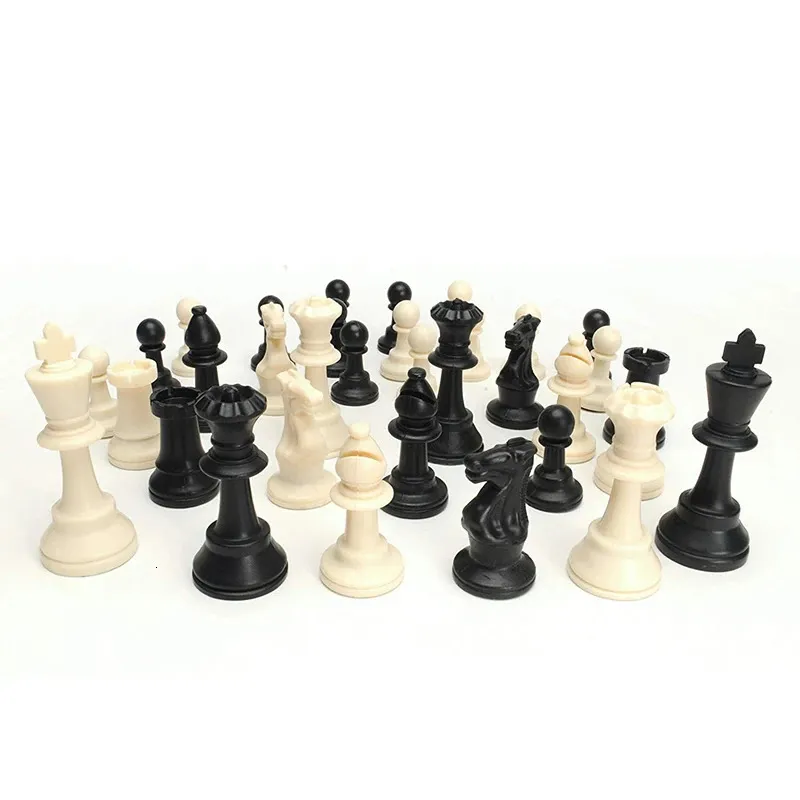 WE Games Tournament Chess Set With Canvas Bag - 3 3/4" King - Double W - America
