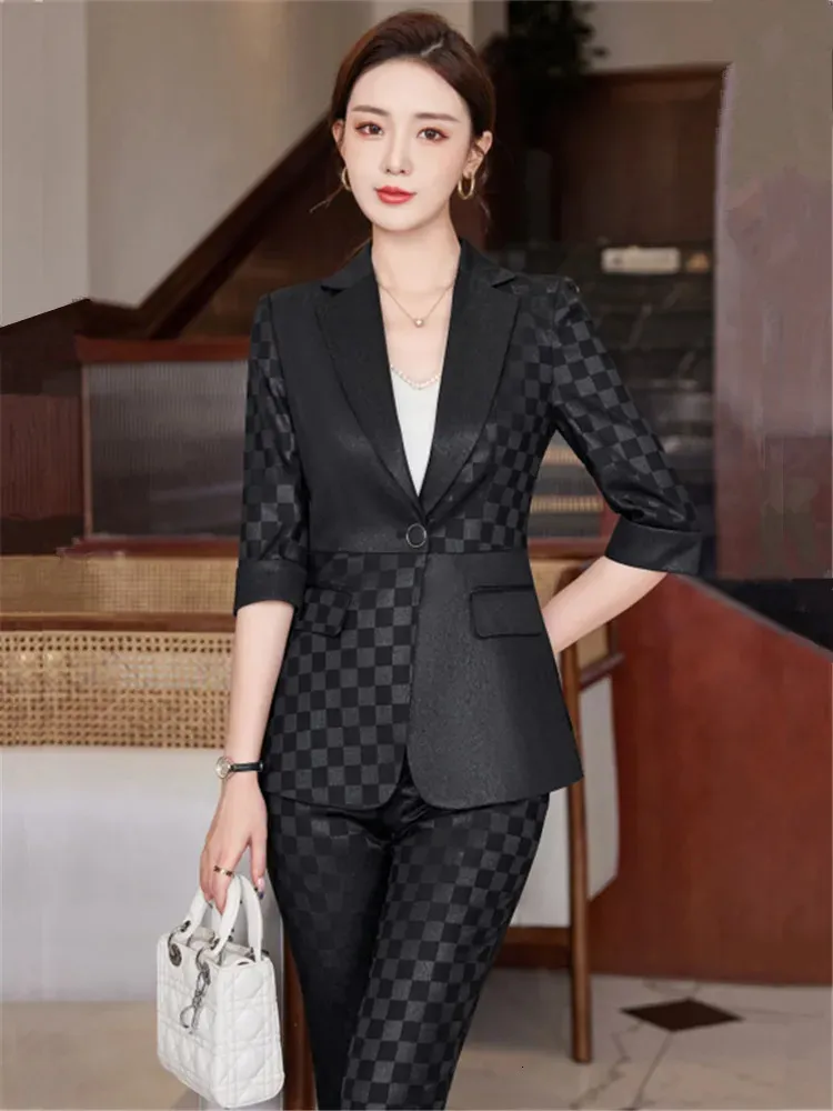 Kvinnors kostymer Blazers Summer Pants Set for Women 2 Piece Set Half Sleeve Blazer Trousers Passar Grey White Hight Quality Chic Elegant Business Outfit 231215