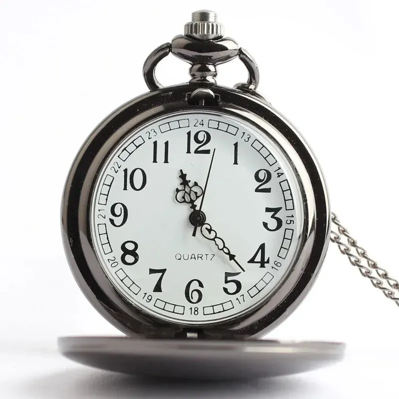 Zegarki kieszonkowe luksusowy gładki srebrny wisiorek nowoczesny numer arabski analogowy zegar OEM mężczyźni i kobiety łańcuch modowy Unisex Prezent 231216
