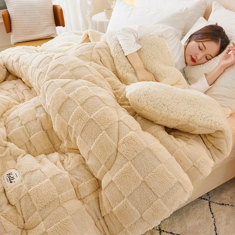 Thick quilt blanket new arrivals