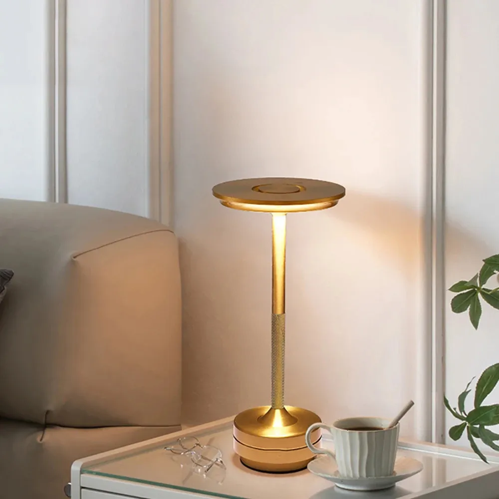 Lampe de chevet tactile dimmable, veilleuse led avec 9 couleurs
