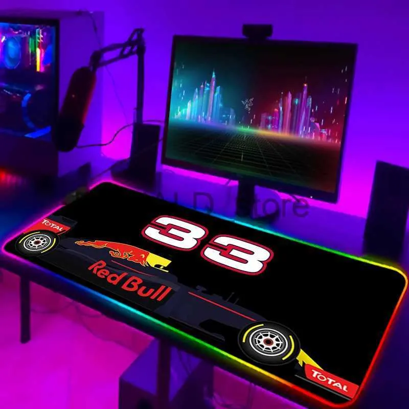 منصات الماوس معصم الاستراحة XXL Gaming RGB Mouse Pad F1 Racer 33 Number Deskmat LED Mousepad Gamer Laptop Accessories Desk Protector Meat Mat anime Mats J231215