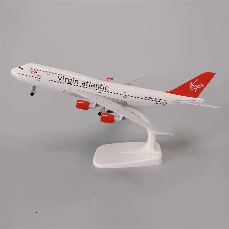 Modèle d'avion 20 cm en alliage métallique britannique B747 Airlines Boeing 747 Airways modèle d'avion moulé sous pression modèle d'avion avec roues 231208