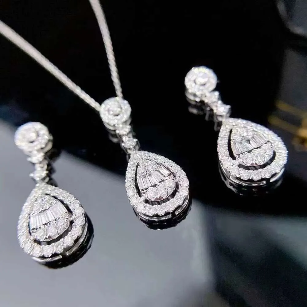 Collier de diamant de bijoux brillant 1Ct cultivé en laboratoire personnalisé OEM/Odm avec diamant de mêlée Cvd en provenance de Chine