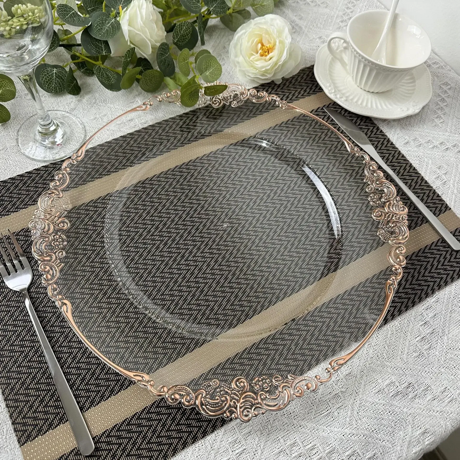 50 PCS Charger Plates Clear Plastic Tray Round Dishes With Rose Gold Patterns Acrylic Decorative Dining Plate For Table Setting