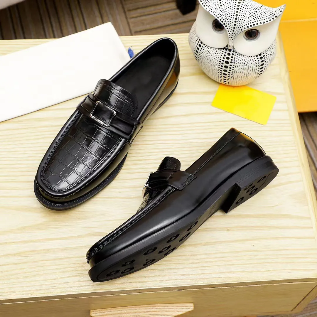 Designer Men Driver Shoes Moccasin Loafers Man Hockenheim Dress Shoes Casual Shoes Monte Carlo Mules Square Buckle Sneakers Storlek 39-46 03