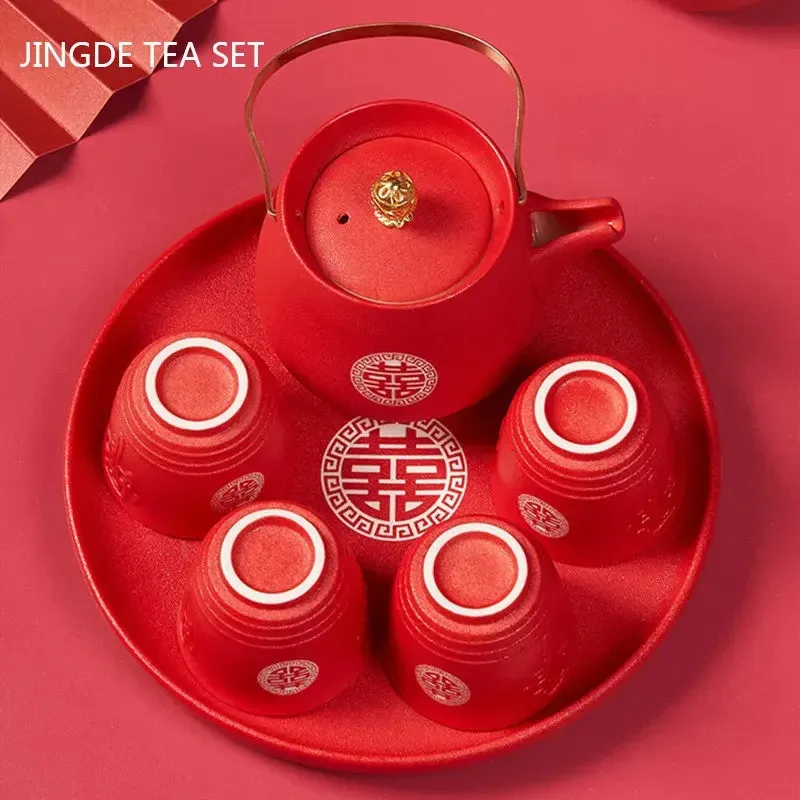 Vinglas Hushållens röda keramik TEA POT SET BOUTIK OCH CUP Anpassade uppsättningar gåvor Handgjorda Teaware Accessories 231216