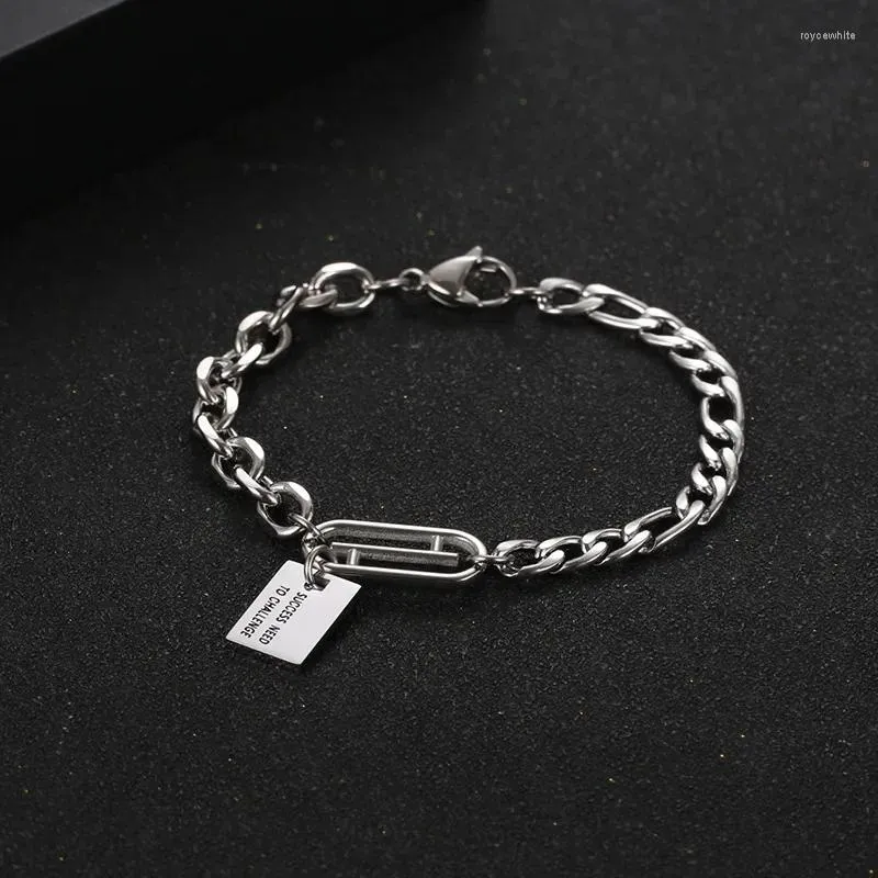 Charmarmband Vintage Personlig trendiga hiphop-män och kvinnors mode minimalistiska brev Titanium Steel Armband