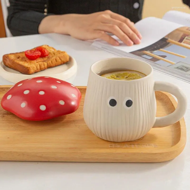 Mugs 390ml Creative Red Mushroom Coffee Cup Cute With Lid Ceramic Mug Ins Style Office Home Water Milk Breakfast Tea