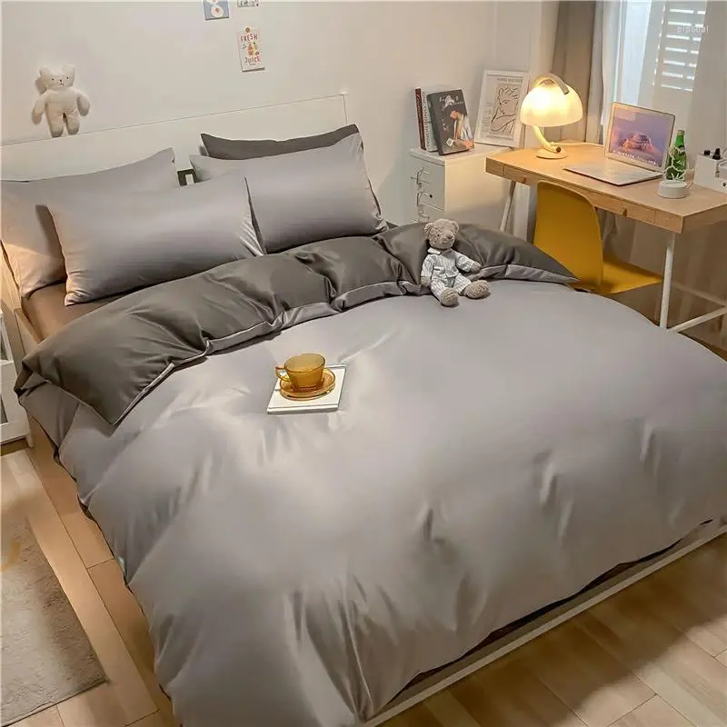 Bedding Sets Summer Solid Color Ice Silk Four Piece Set Washed European Style Silky Nude Sleeping Sheet Quilt Cover Nordic